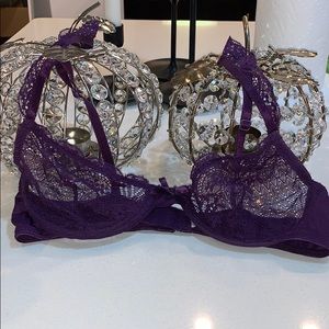 Victoria’s Secret purple lace bra 32b